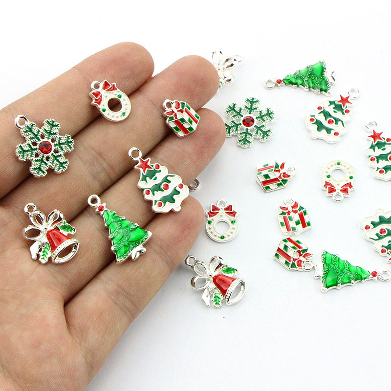 Kokorosa Red and Green Christmas Drip Alloy Pendant Embellishments（24 Pcs）